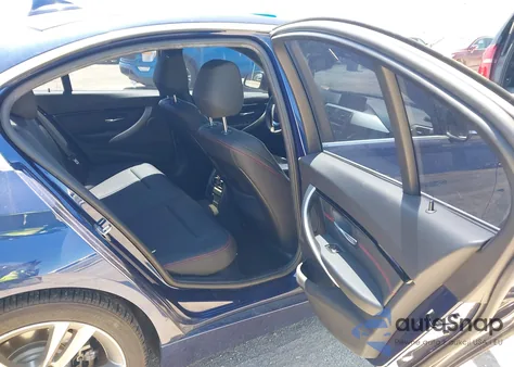 2017 BMW 330I z USA, uszkodzony, nr VIN WBA8B9G36HNU54606